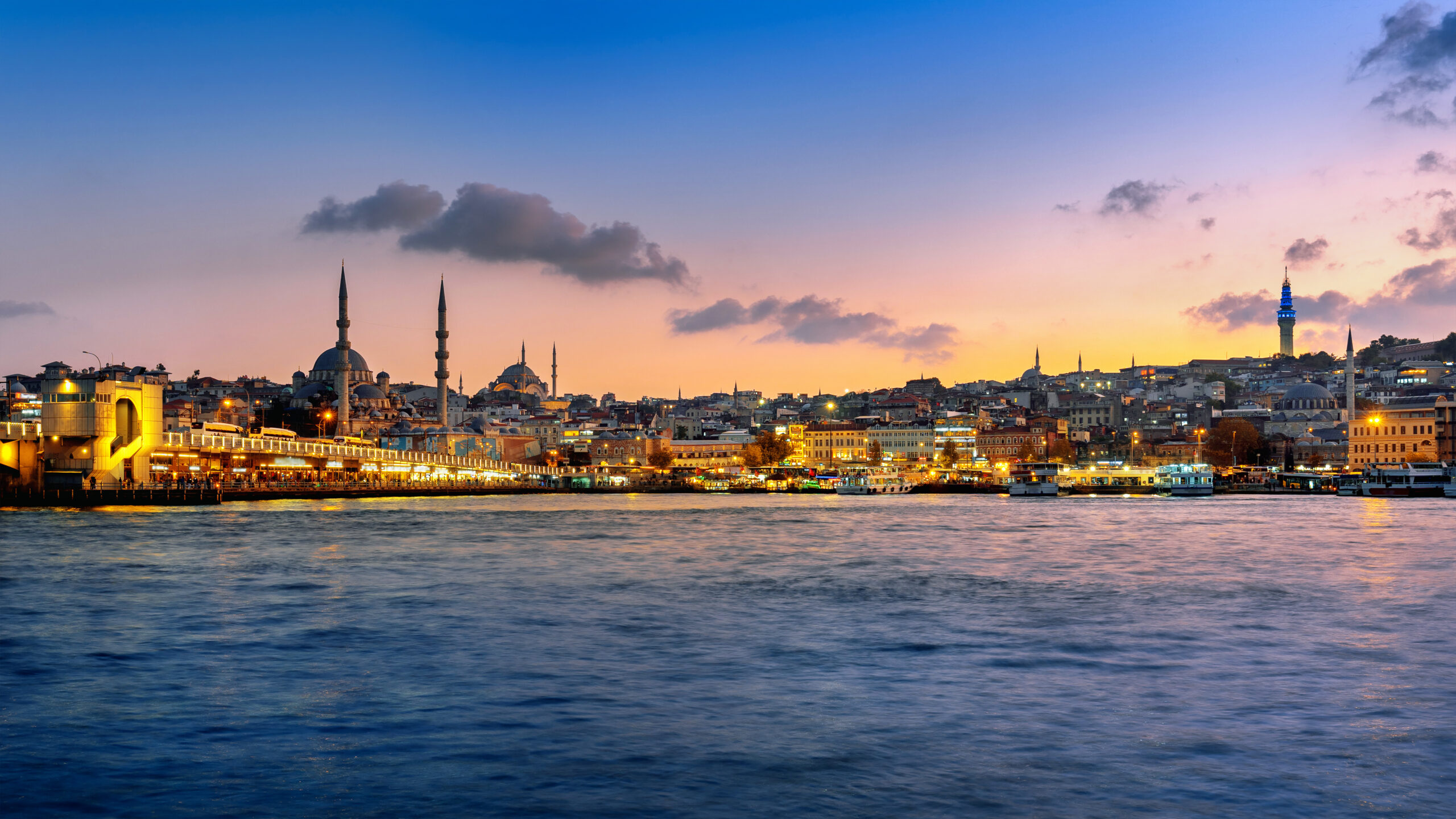 panoramic istanbul city twilight turkey scaled